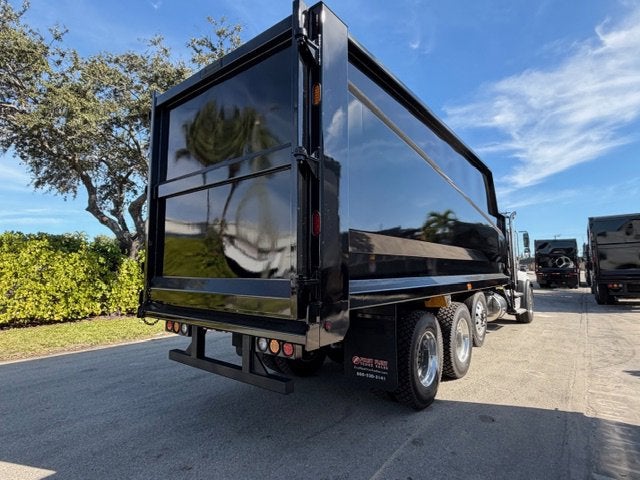 2026 Freightliner 114SD PLUS GRAPPLE DUMP