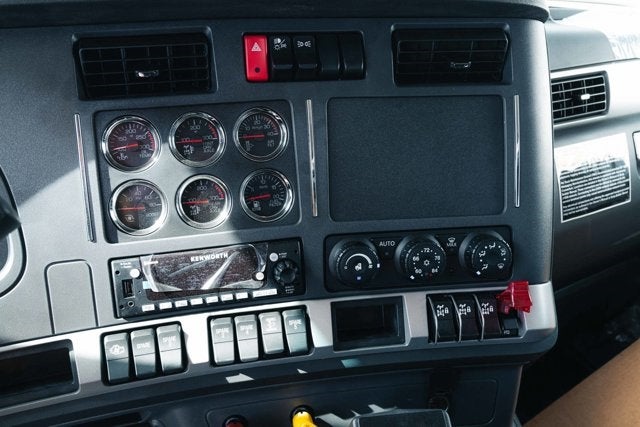 2026 KENWORTH T880 Base