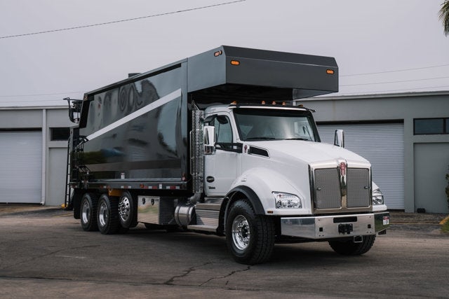 2026 Kenworth T880 Base