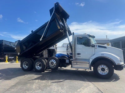 2025 Kenworth T880 Dump Truck