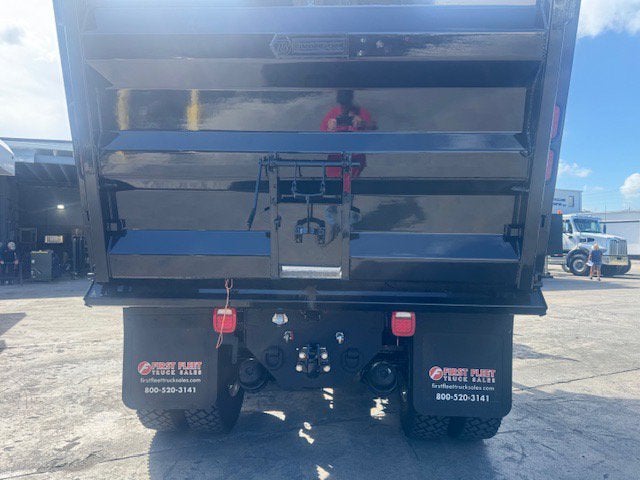 2025 Kenworth T880 Dump Truck