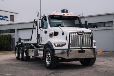 2026 WESTERN STAR 47X ROLLOFF