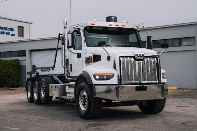 2026 WESTERN STAR 47X ROLLOFF